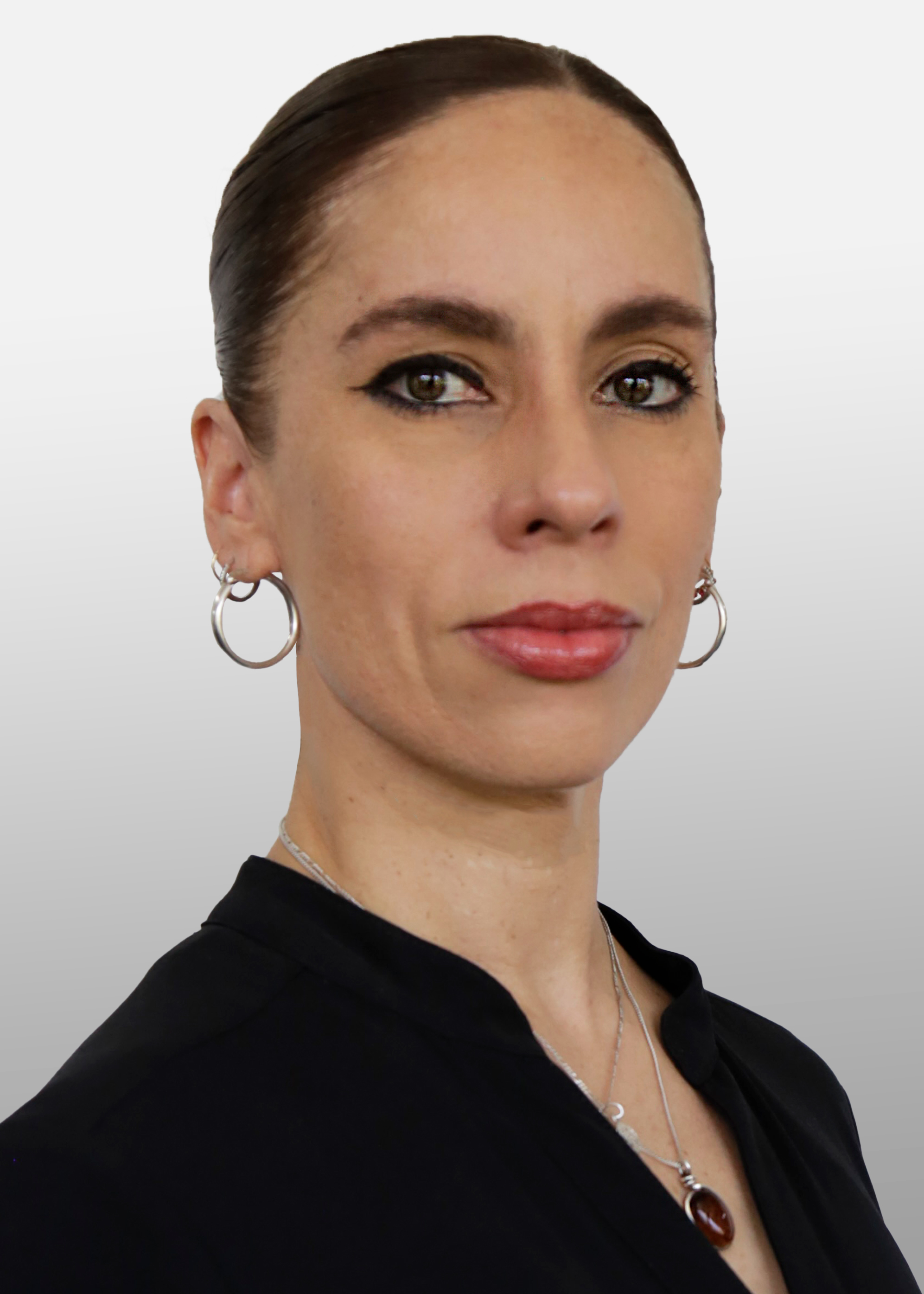 Mira. Ana Luisa Cuellar