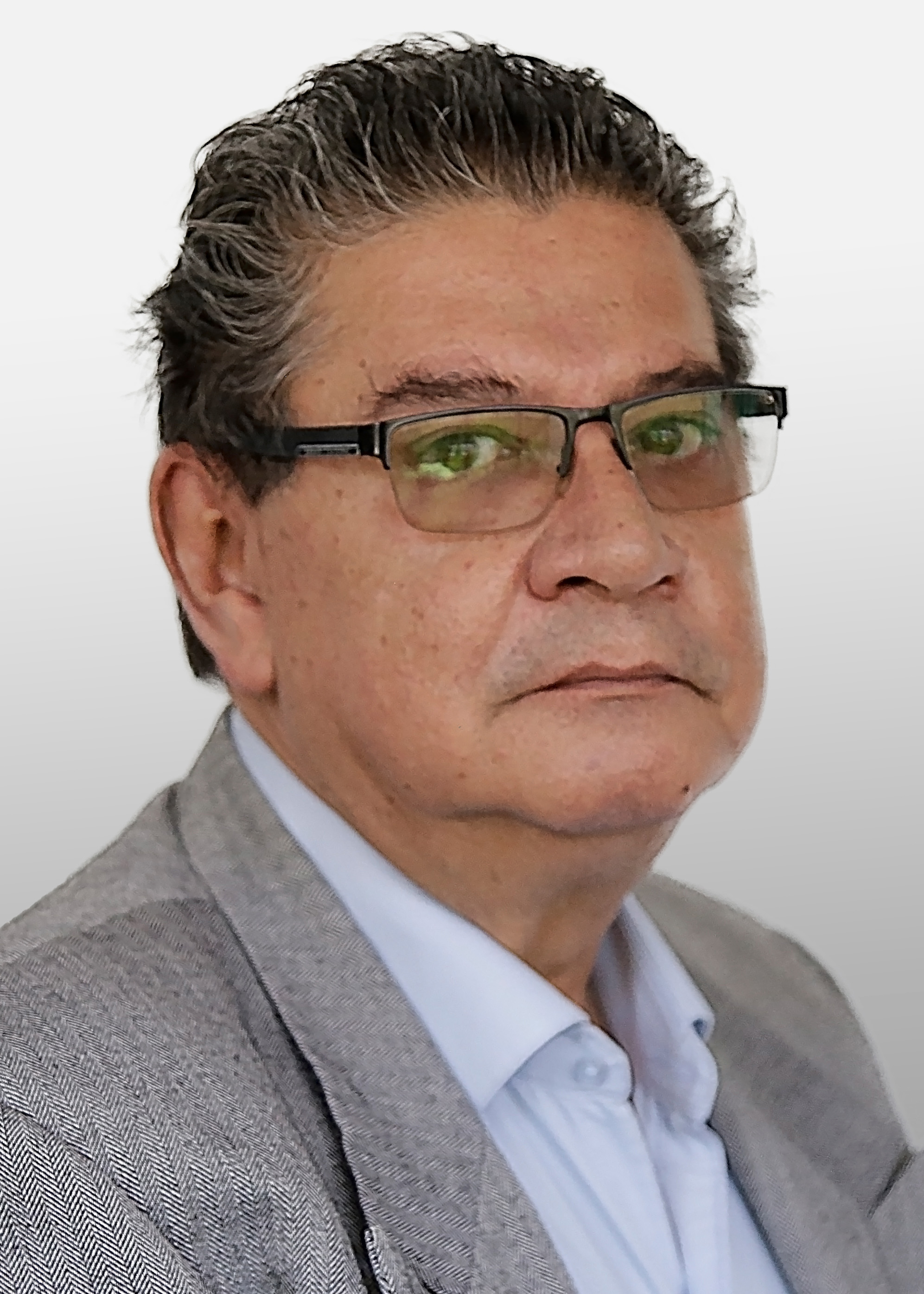 Foto Mtro. Carlos González