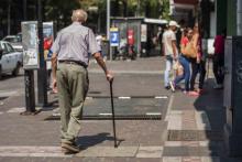 Falta infraestructura urbana para movilidad de adultos mayores