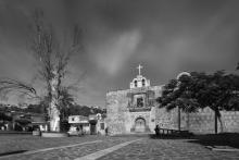 Modificaciones arbitrarias y abandono padecen fincas religiosas de los siglos XVI a XVIII, únicas en el país 1