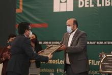 Entregan Presea al Mérito Académico “Enrique Díaz de León” a profesores destacados de la Red Universitaria_3