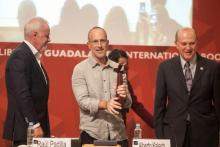 Entregan el premio ArpaFIL a Alberto Kalach