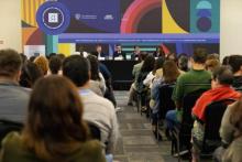 Analizan en publicación los libros de texto gratuitos de primaria