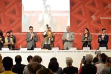 Entregan premio “La Catrina” a Paco Calderón