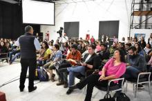 Invitan a jóvenes diseñadores a emprender