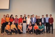 Emociona Coro del Departamento de Música y pone a cantar a estudiantes y profesores_3