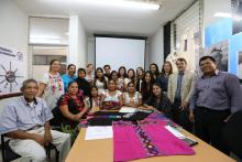 Capacitan a tejedores purépechas en el CUAAD
