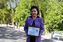 Adriana Ruiz Razura recibe la presea_img2