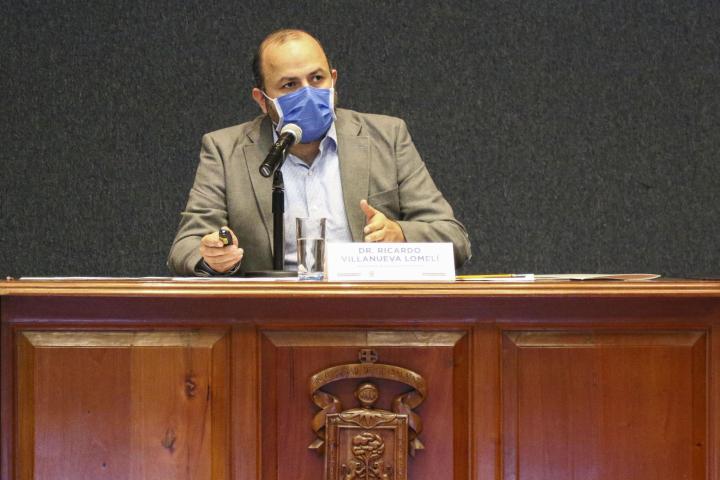 Villanueva Lomelí se comprometió a aportar de su salario el equivalente a 30 despensas.