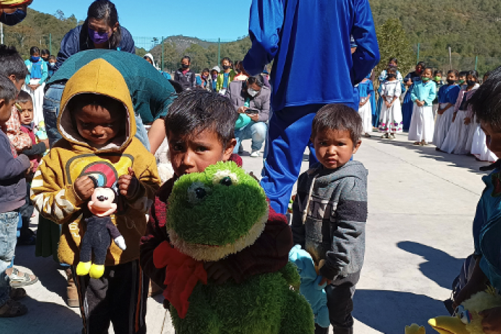 En la Escuela Primaria Francisco Javier Mina se dieron cita los representantes de las comunidades de Bajío del Tule, Barranca del Tule, Cerro del Medio y Colonia Rivera