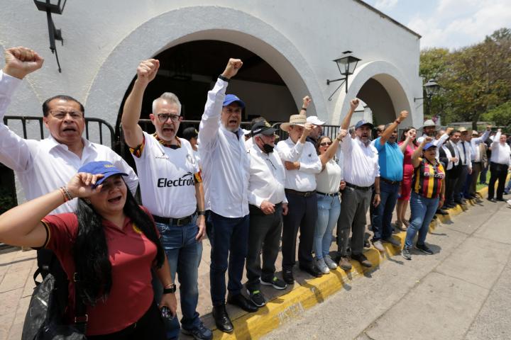 Reanuda UdeG caminatas por la Autonomía, la Salud y la Educación