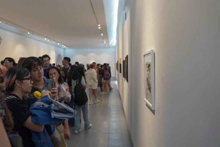 Exhiben fotografías de estudiantes en la galería Jorge Martínez