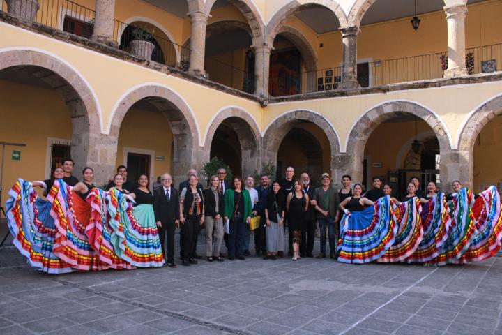 Presentan dramatización sobre teatro griego en el CUAAD