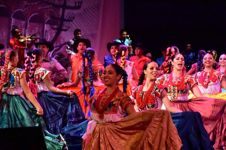 Ecos de mi tierra Gala Folklórica