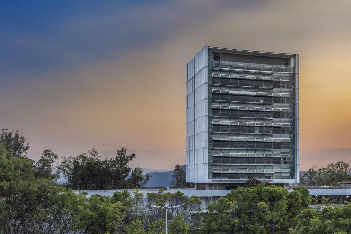 Edificio Administrativo CUAAD