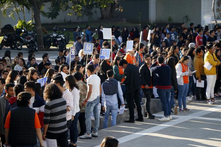Los aspirantes deben completar su trámite