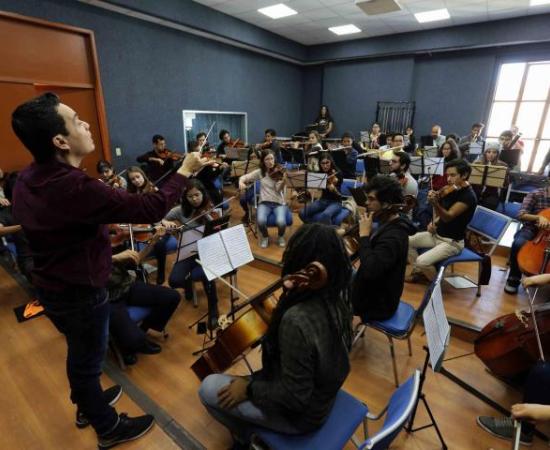 Debutará Orquesta Sinfónica de la UdeG con presentación en CUCS 1