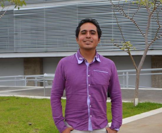 Estudiante del CUAAD crea juguete para ayudar a niños con dislexia 1