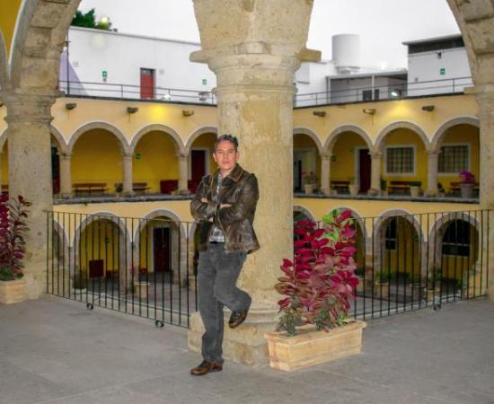 Publican libro que propone elementos artísticos para crear guiones y personajes_Fotografía1