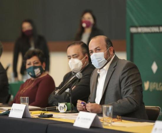 Entregan Presea al Mérito Académico “Enrique Díaz de León” a profesores destacados de la Red Universitaria_2