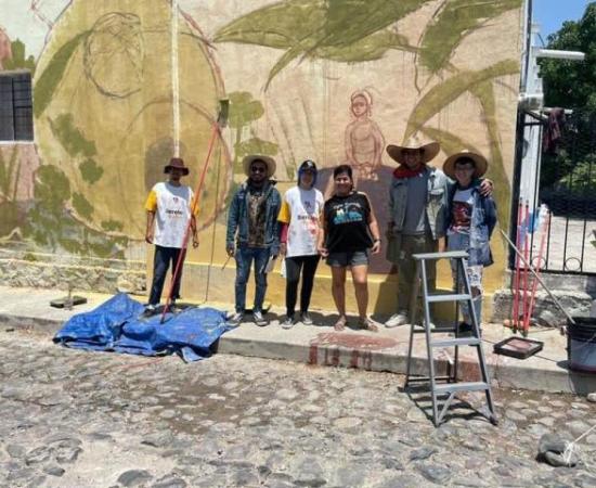 Plasman estudiantes del CUAAD murales en Chapala_3