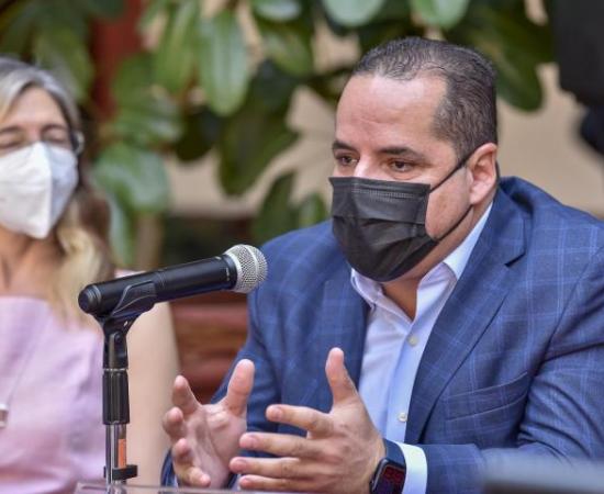 Presenta Rector General a legisladores el proyecto del Museo de Ciencias Ambientales (foto 6)