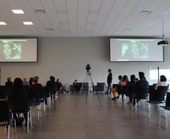 Debaten sobre el papel de la mujer en la arquitectura de AL (foto 4)