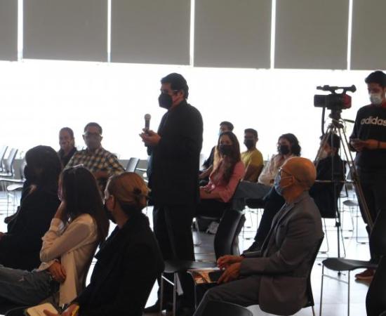Debaten sobre el papel de la mujer en la arquitectura de AL (foto 6)