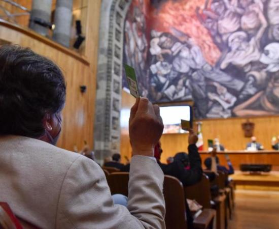 Aprueba CGU pase directo a hijas e hijos de bomberos caídos para estudiar bachillerato y licenciatura en UdeG_3