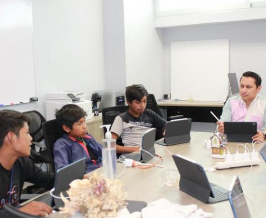 Capacitan a profesores sobre el desarrollo de aplicaciones_2