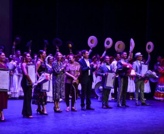 Enamora “Fandango de los novios” en el Conjunto Santander