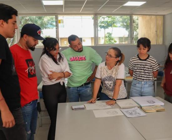 Crean superhéroes para mejorar la calidad de vida de niños con discapacidad (foto 2)