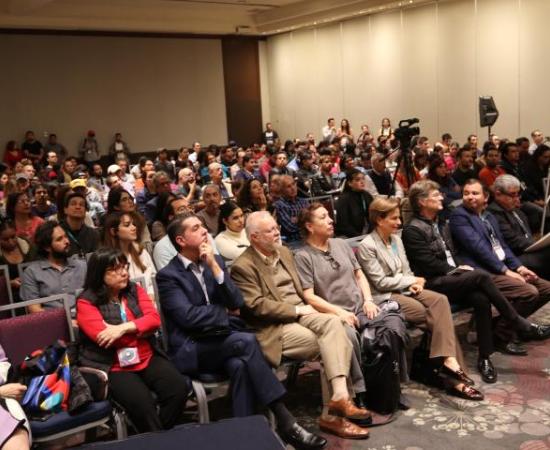 Analizan las teorías del desarrollo de la humanidad y los recursos naturales (foto 4)