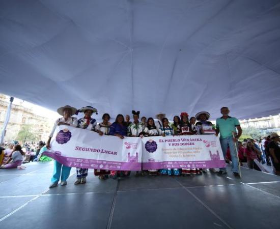 CUAAD se engalana con fiesta literaria, que incluye desfile y conversatorios 2