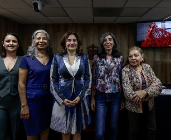 Convocan a participar en la representación colectiva de “El invencible verano de Liliana”, de Cristina Rivera Garza
