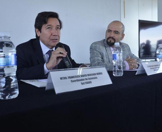Intercambian experiencias en torno a la filosofía