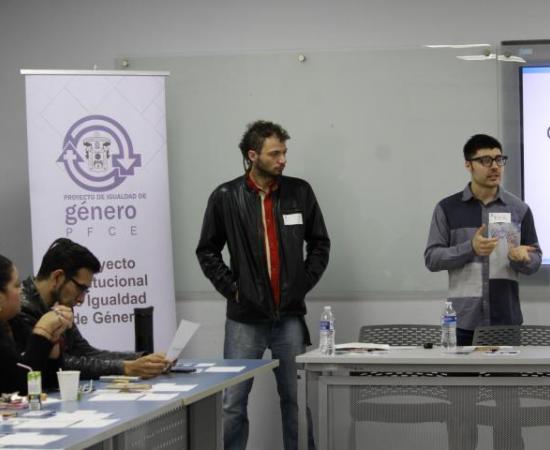 Dictan taller de género y masculinidades a personal del CUAAD (foto 2)
