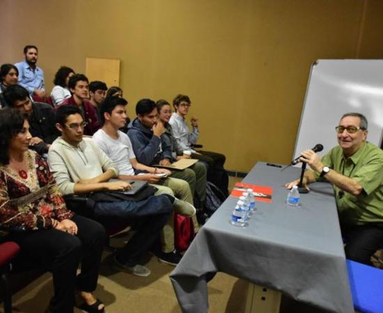 Expertos chilenos exponen sobre ergonomía en el CUAAD_1