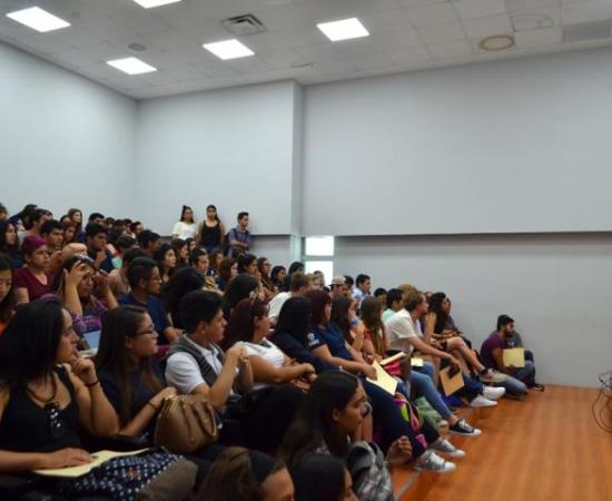 Recibe CUAAD 120 alumnos de intercambio para ciclo escolar 2017-B (foto 1)