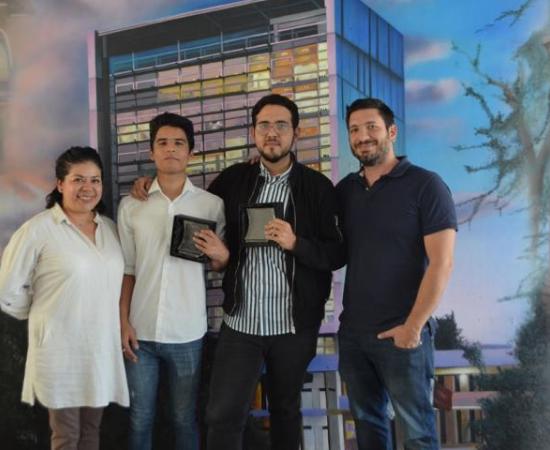 Ganan estudiantes concurso innova diseño (foto 1)