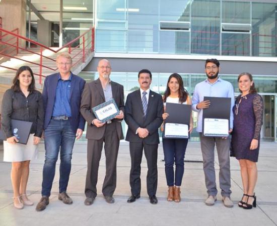 Reconoce CUCSH a estudiantes de diseño gráfico 3