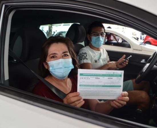 Aplican en el CUAAD 15 mil 587 dosis de vacuna contra COVID-19_2