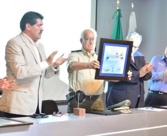 Reconoce CUAAD labor de bomberos y brigadistas de Jalisco 