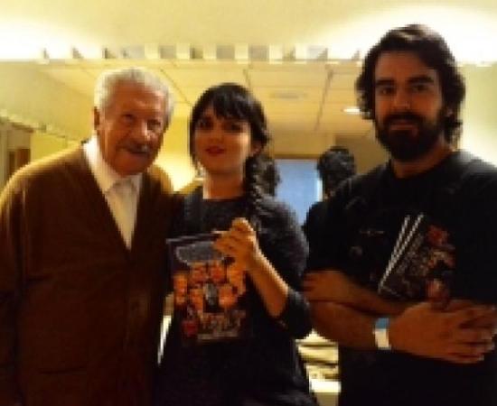 Conviven jóvenes universitarios con Ignacio López Tarso (foto 1)