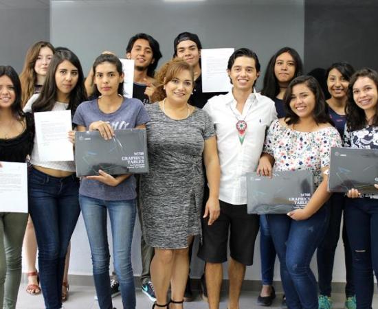 Alumnos del CUAAD diseñan campañas comerciales para la empresa GCioccaS 1