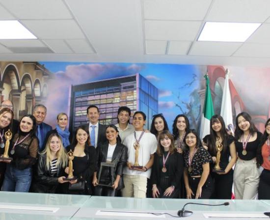 CUAAD se llevó ‘carro completo’ en concurso de interiorismo (foto 3)