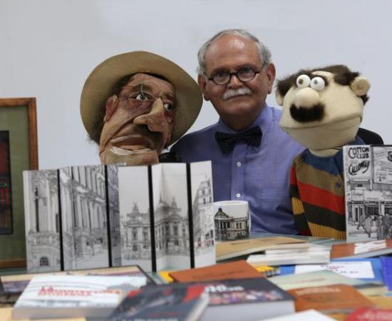 Otorgan Premio Nacional a la Docencia Superior en el Diseño Gráfico al doctor Jorge Fregoso 4