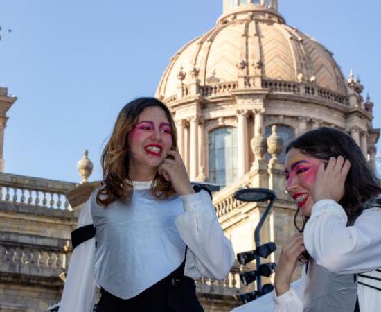 CUAAD se engalana con fiesta literaria, que incluye desfile y conversatorios 6