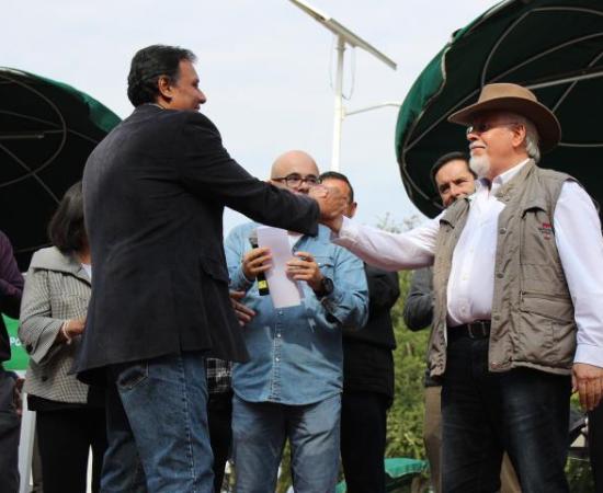 Comunidad de Diseño Industrial reconoce trayectoria del maestro Jesús López Veloz 5