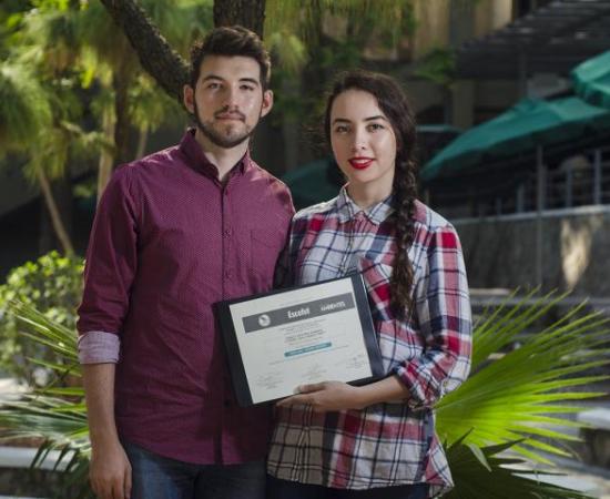Reconocen mobiliario urbano incluyente de estudiantes del CUAAD